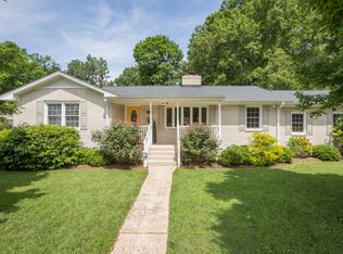 2800 W Cornwallis Dr, Greensboro, NC 27408