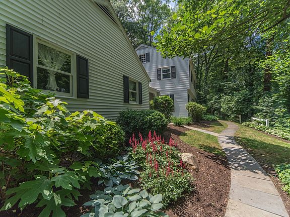 5th image of 1271 Fawnwood Dr