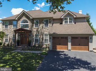 3815 Daystar Dr, Doylestown, PA 18902