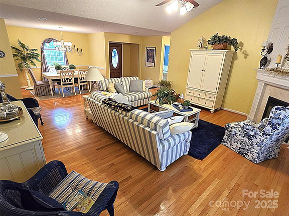 2nd image of 266 Wittenburg Springs Dr