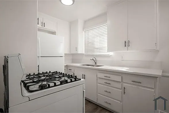 1 bed, $1,595 — Photo 4