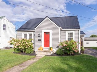922 Sunset Ave, Grove City, PA