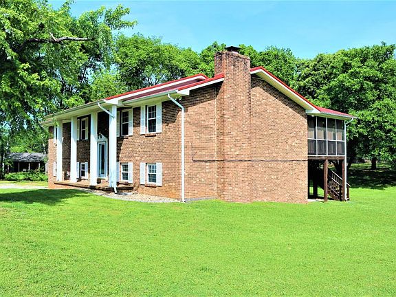 2nd image of 502 Benjamin Dr