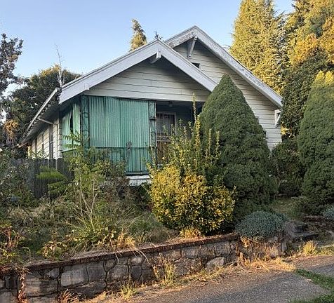 2nd image of 6921 N Swift St