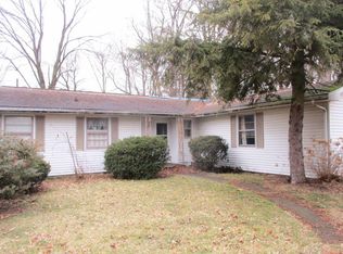 416 E Hoffman St, Three Rivers, MI 49093