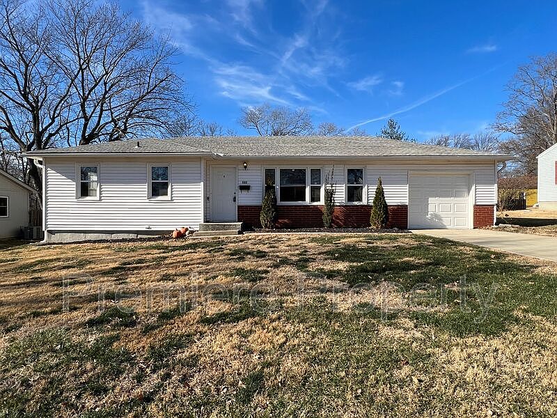 1st image of 202 NE Eastridge St