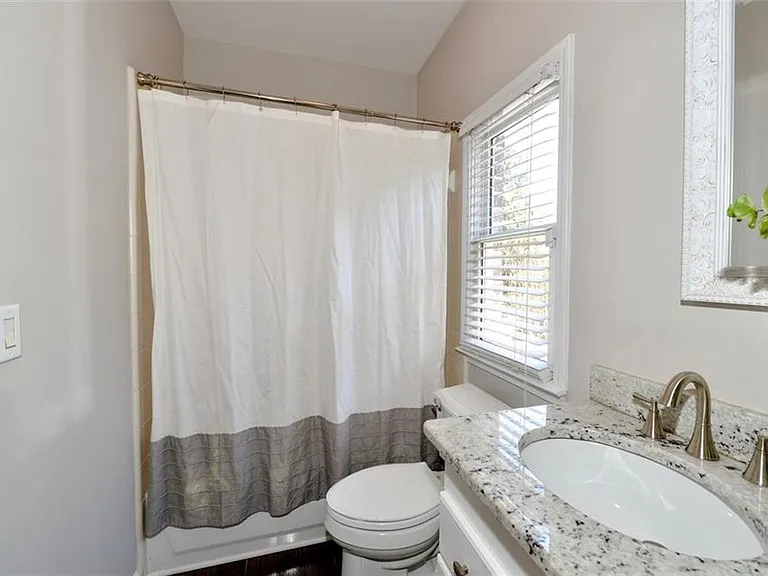 310 Windsor Gate Cv — Photo 51