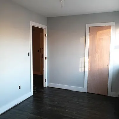 Rented by Loom Group | media 13