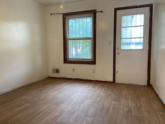 3rd image of 2051 Caesar Pl #1
