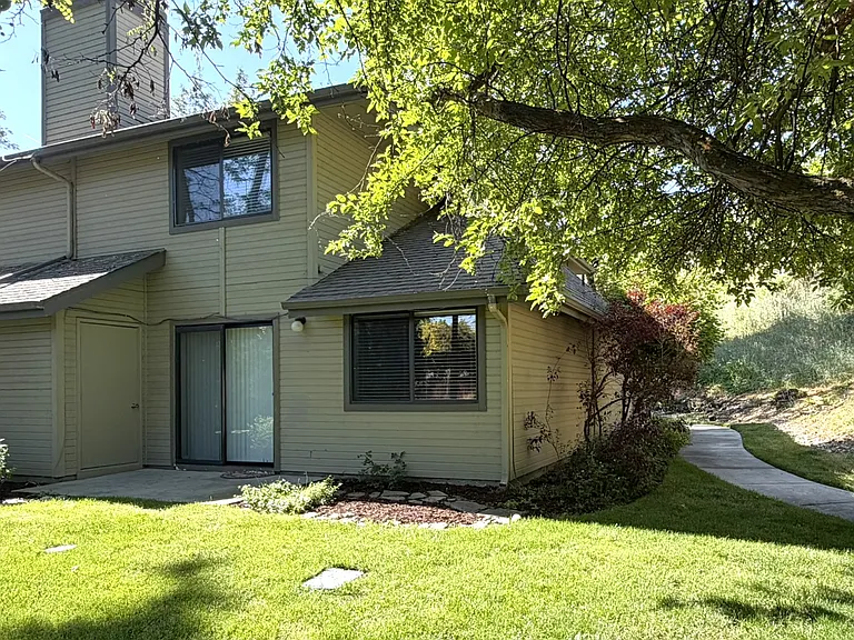 3585 S Gekeler Ln #121 — Photo 2