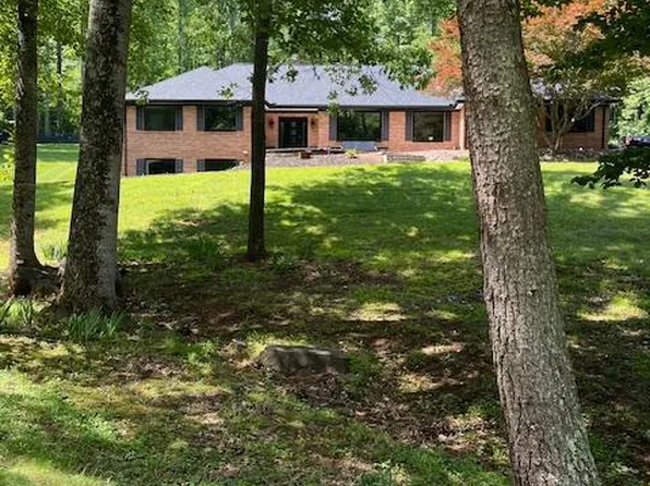 5920 Hunton Wood Dr, Broad Run, VA 20137