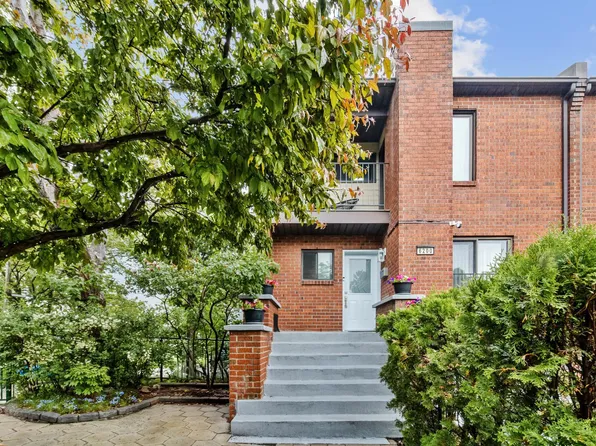 6200 Rue Joseph Arthur Cousineau, Montreal, QC H4A 4L7
