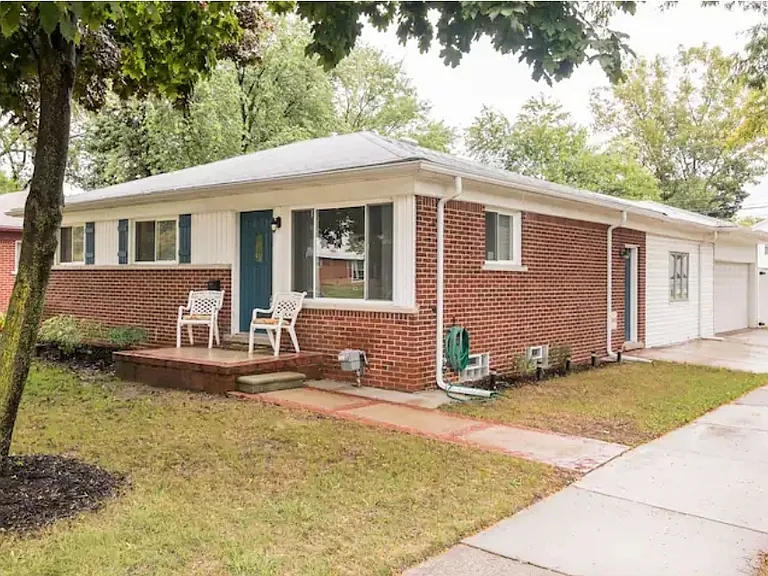 3183 Merrill Ave — Photo 16