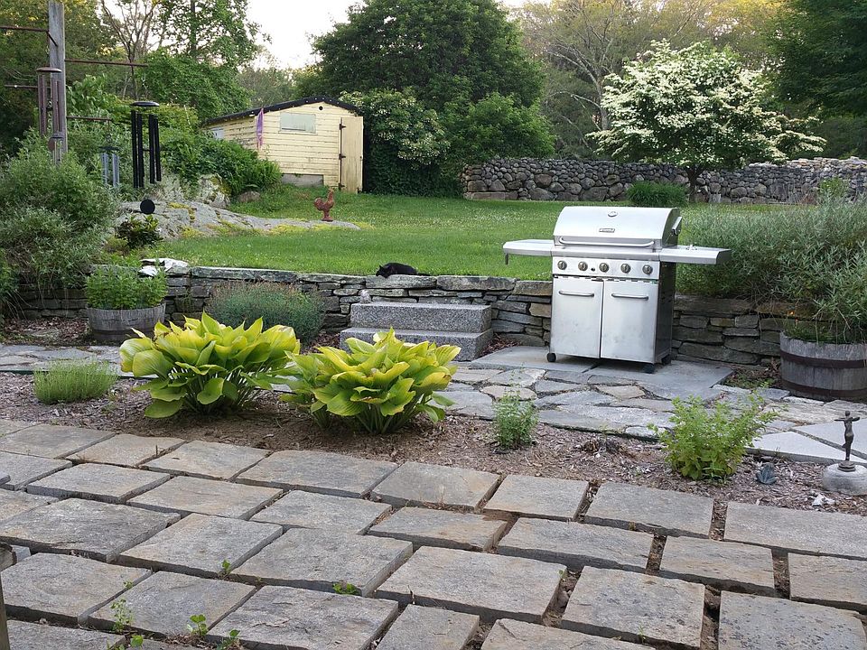 2nd image of 234 Dunham St #2