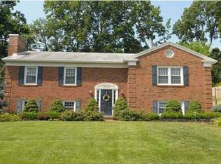 3002 Falmouth Dr, Louisville, KY 40205
