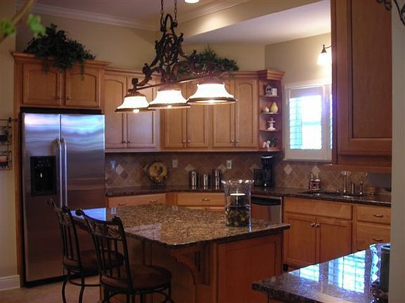 2nd image of 4530 Royale Dr