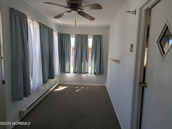 3rd image of 165 A Columbine Avenue