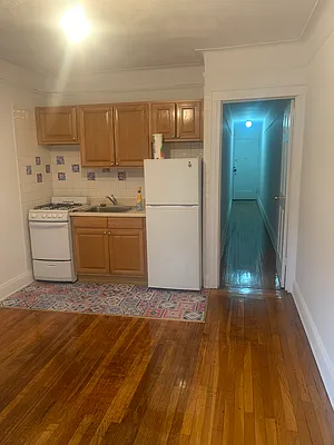 Rented by 18 REALTY | media 9