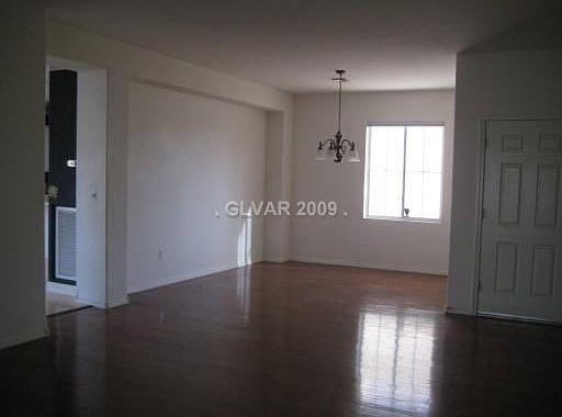 2nd image of 2566 Grandville Ave