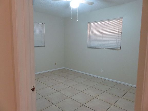 4th image of 4282 Vermont Ave