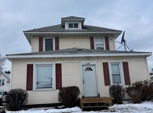 218 Hammond Ave #220.5, Waterloo, IA 50702