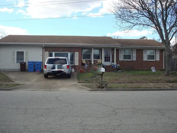 3116 Hancock Dr, Chesapeake, VA 23323