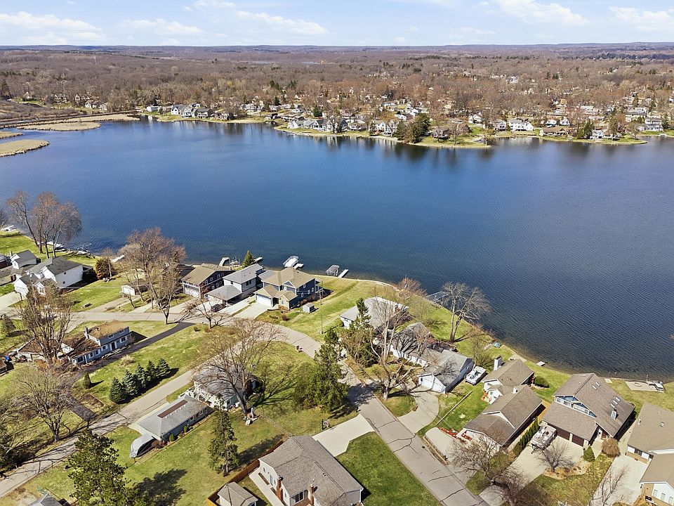 1st image of 1148 Lakeview Dr