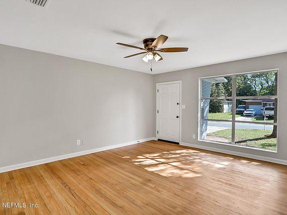 3rd image of 2614 OAK SUMMIT Drive