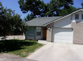 804 E Main St APT 10, Emmett, ID 83617