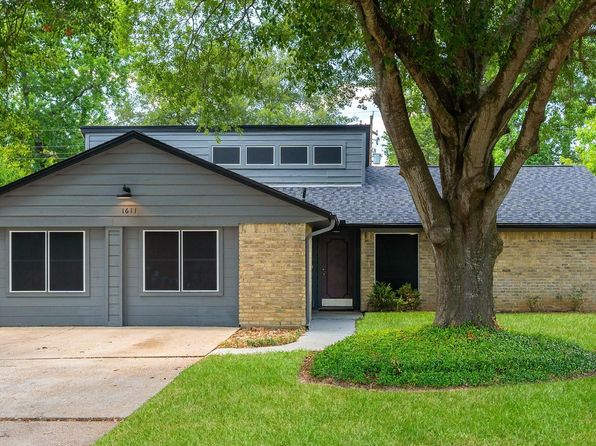 1611 Cantrell Blvd, Conroe, TX 77301