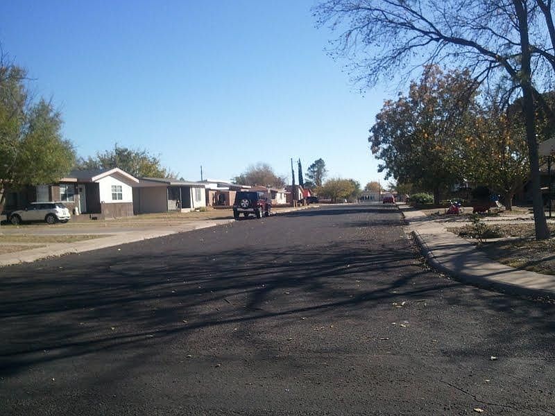 2nd image of 3703 Gaston Dr