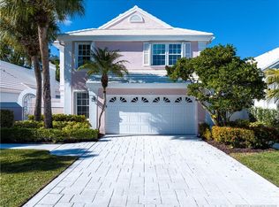 26 Windsor Ln, Palm Beach Gardens, FL 33418