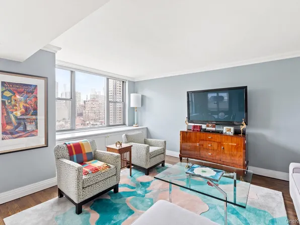 444 E 86th Street #17F, New York (Manhattan), NY 10028
