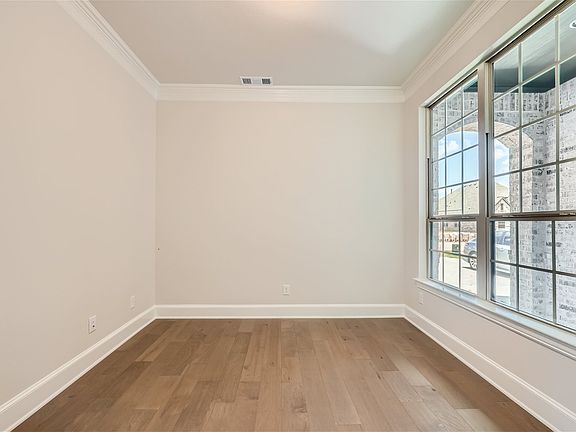 4th image of 4816 Cordwood Dr
