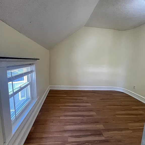 709 Maple St #3 — Photo 13
