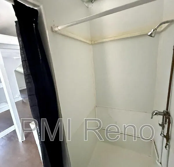 46 W 10th St #1 — Photo 10