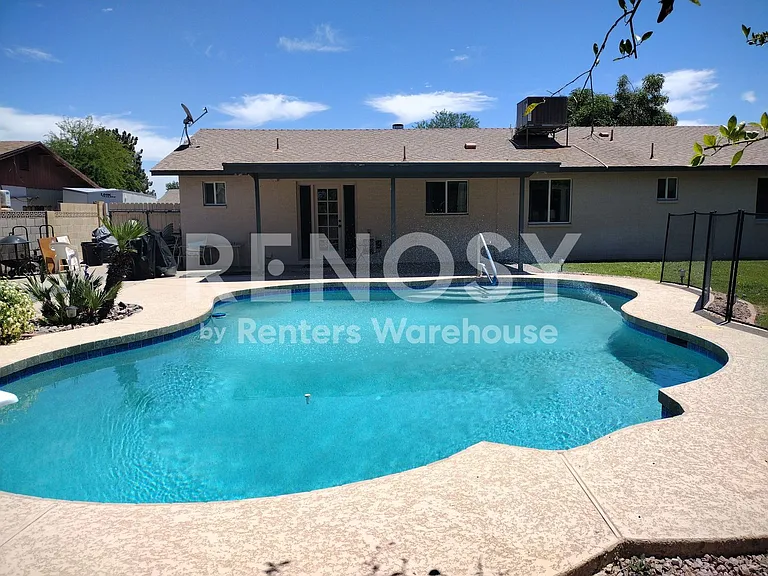 2124 N Lazona Dr — Photo 20