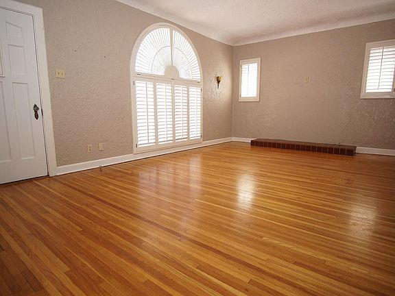 2nd image of 3626 McKinley Ave