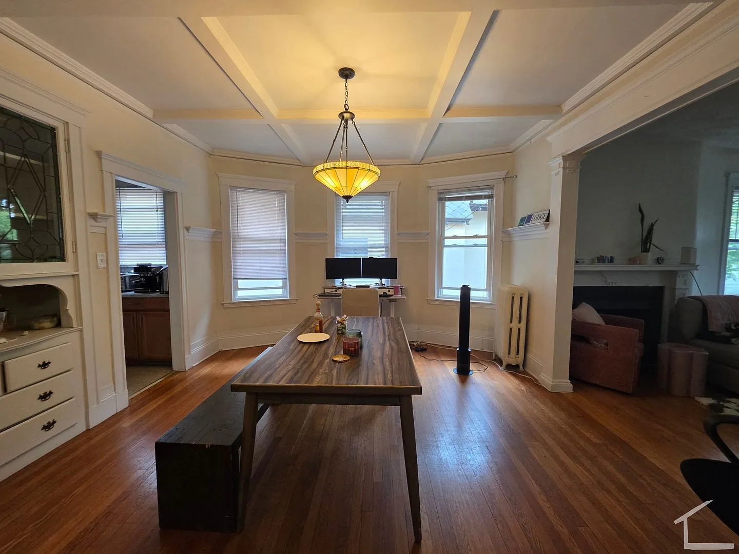 Spacious Modern Brookline 3 Bed Unit Available 9/1/26 — Photo 1
