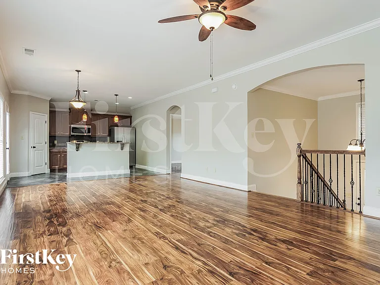 5179 Meadow Lake Cir — Photo 3