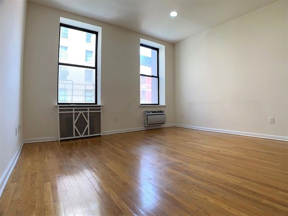 1st image of 130 E 93rd St #B4