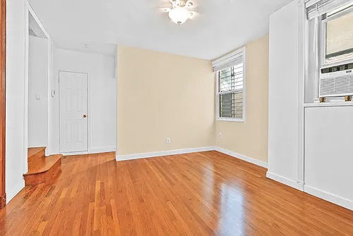 21-37 33rd St #1C Photo 1