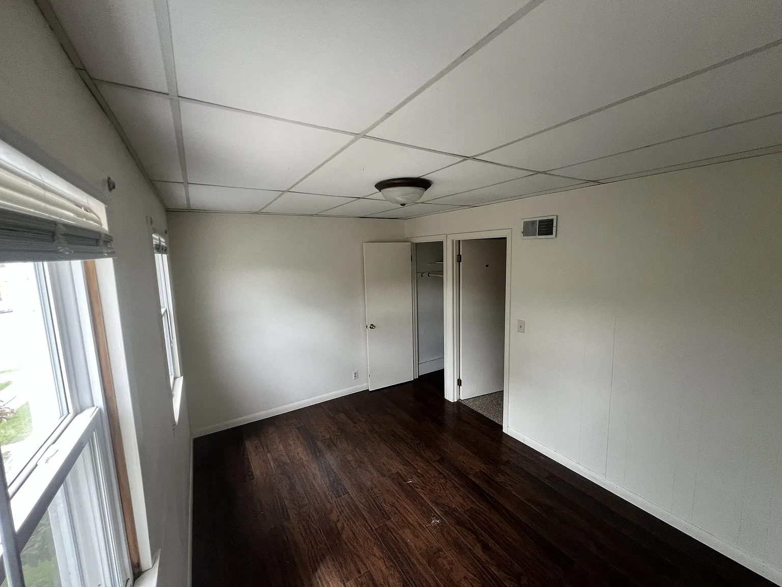 4 bed, $1,940 — Photo 3