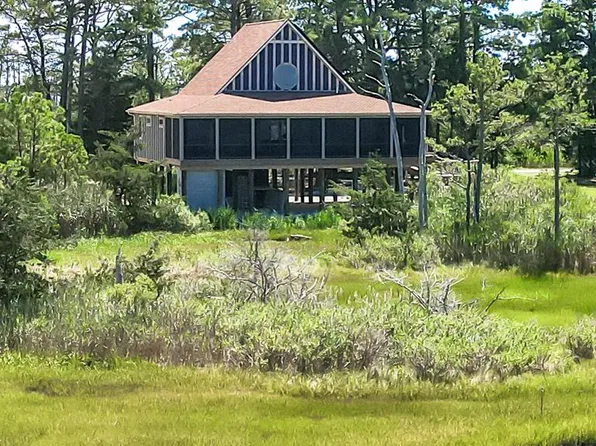 5014 Wildcat Ln, Chincoteague Island, VA 23336