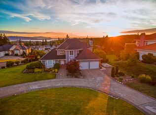 916 41st St, Bellingham, WA 98229