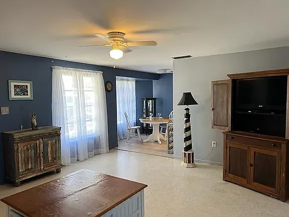 2079 Bendway Dr — Photo 9