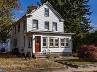 15 Holloway Ln, Bordentown, NJ 08505