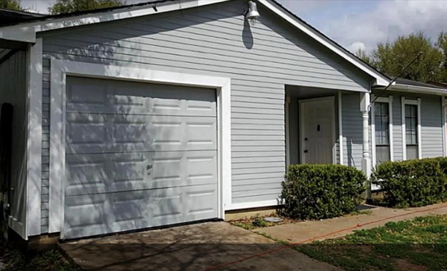 3 bed, 1158 sqft, $1,500 — Photo 1