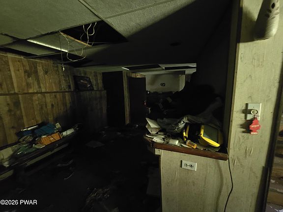 5th image of 34 Poplar Rd