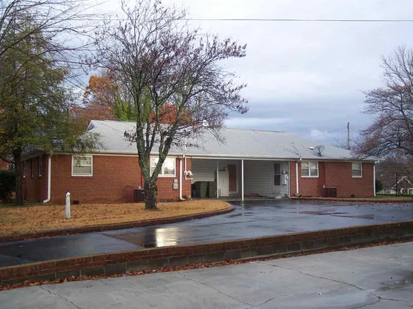 737 W 3rd North St, Morristown, TN 37814